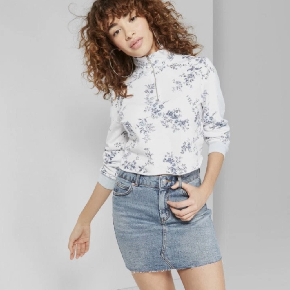 💙 Wild Fable Raw Hem Denim Mini Skirt | Size 10 | Medium Wash 💙